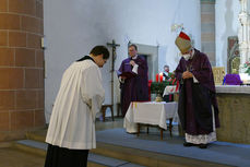 Beauftragung zu Lektorat und Akolythat in St. Marien, Volkmarsen (Foto: Karl-Franz Thiede)